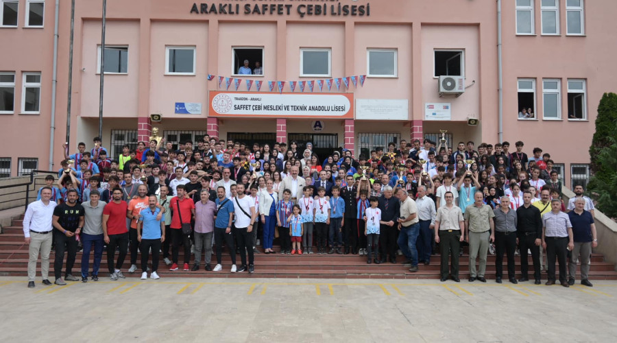 Araklı’da okullar arası spor müsabakaları ödül töreni gerçekleştirildi