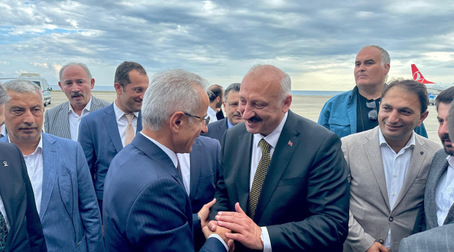 Başkan Çebi Ulaştırma ve Altyapı Bakanı Uraloğlu ile Görüştü