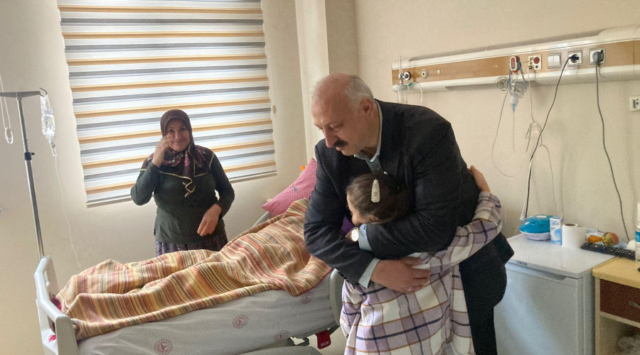 Başkan Çebi Hastaları Ziyaret Etti