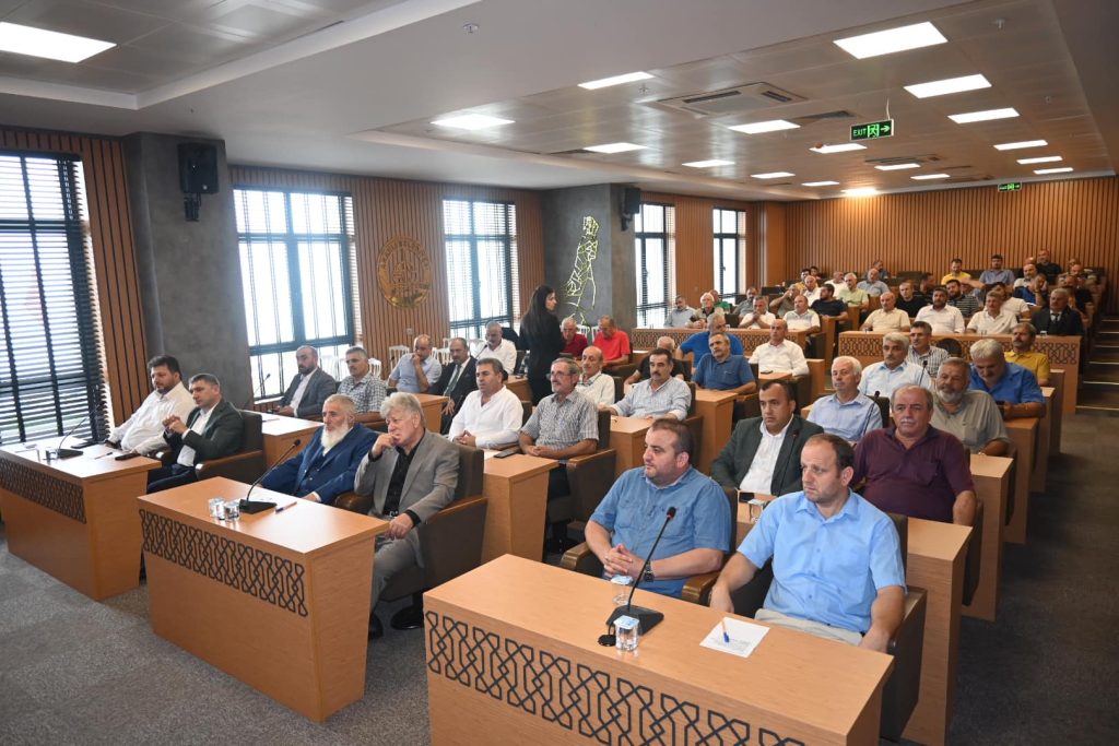arakli belediyesi yeni meclis toplanti salonu acildi 12